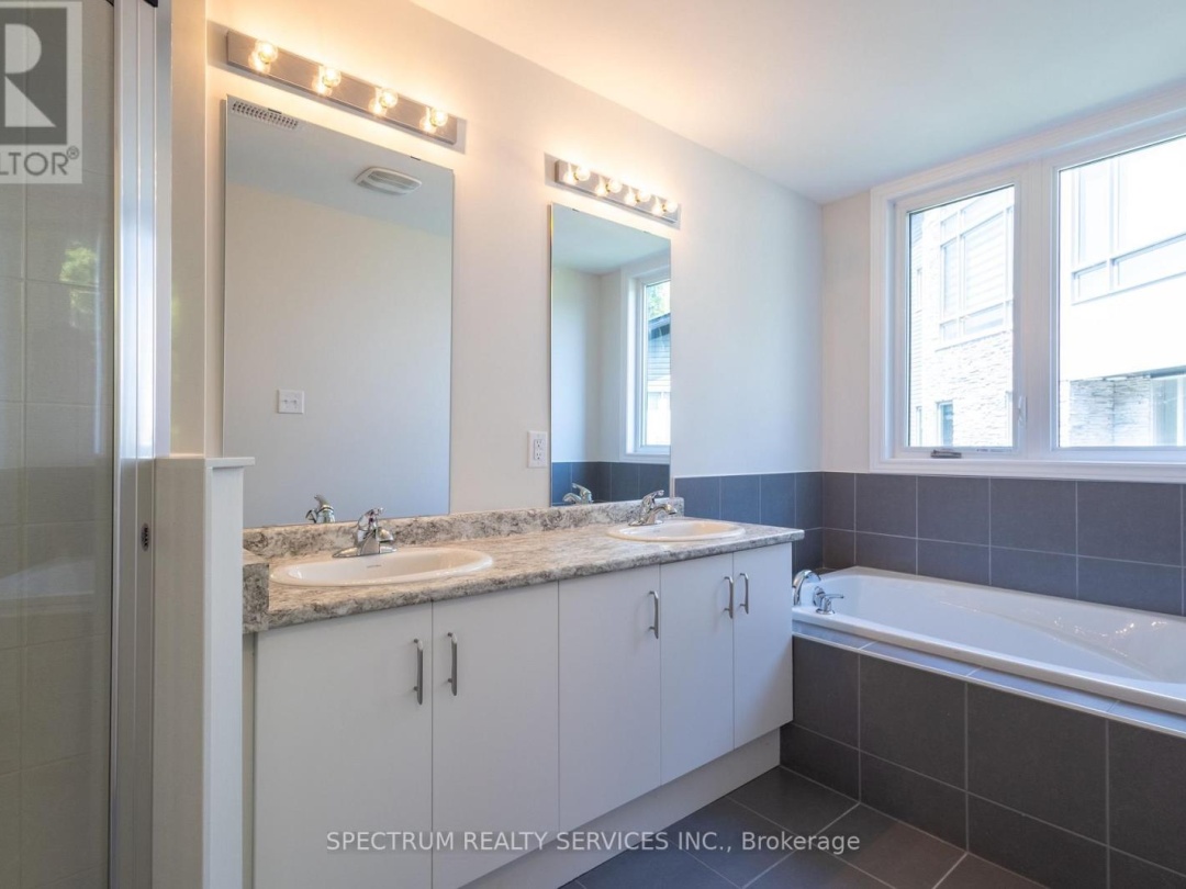 131 Marina Village Drive W, Georgian Bay