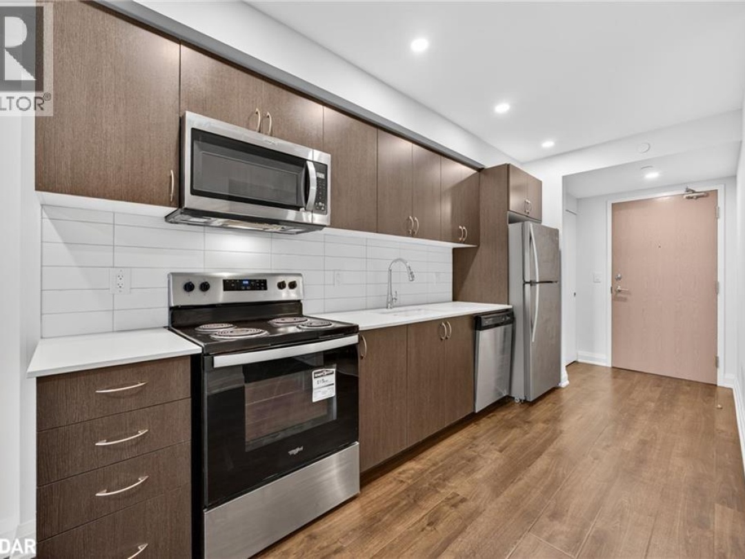 58 LAKESIDE Terrace Unit# 305, 