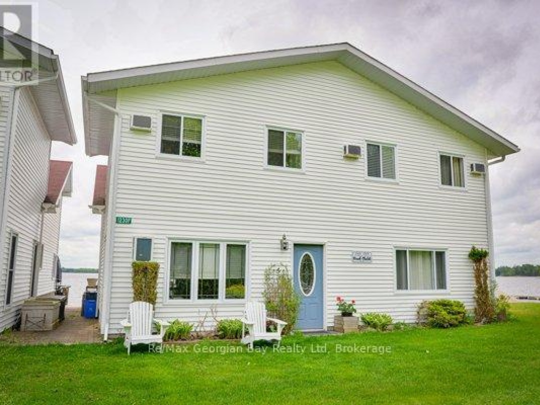 Beach Chalet #3 1230 Grandview Lodge Road, Sparrow Lake
