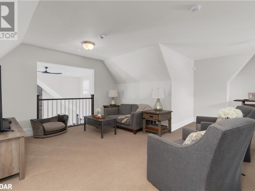 12 THOROUGHBRED Drive, 