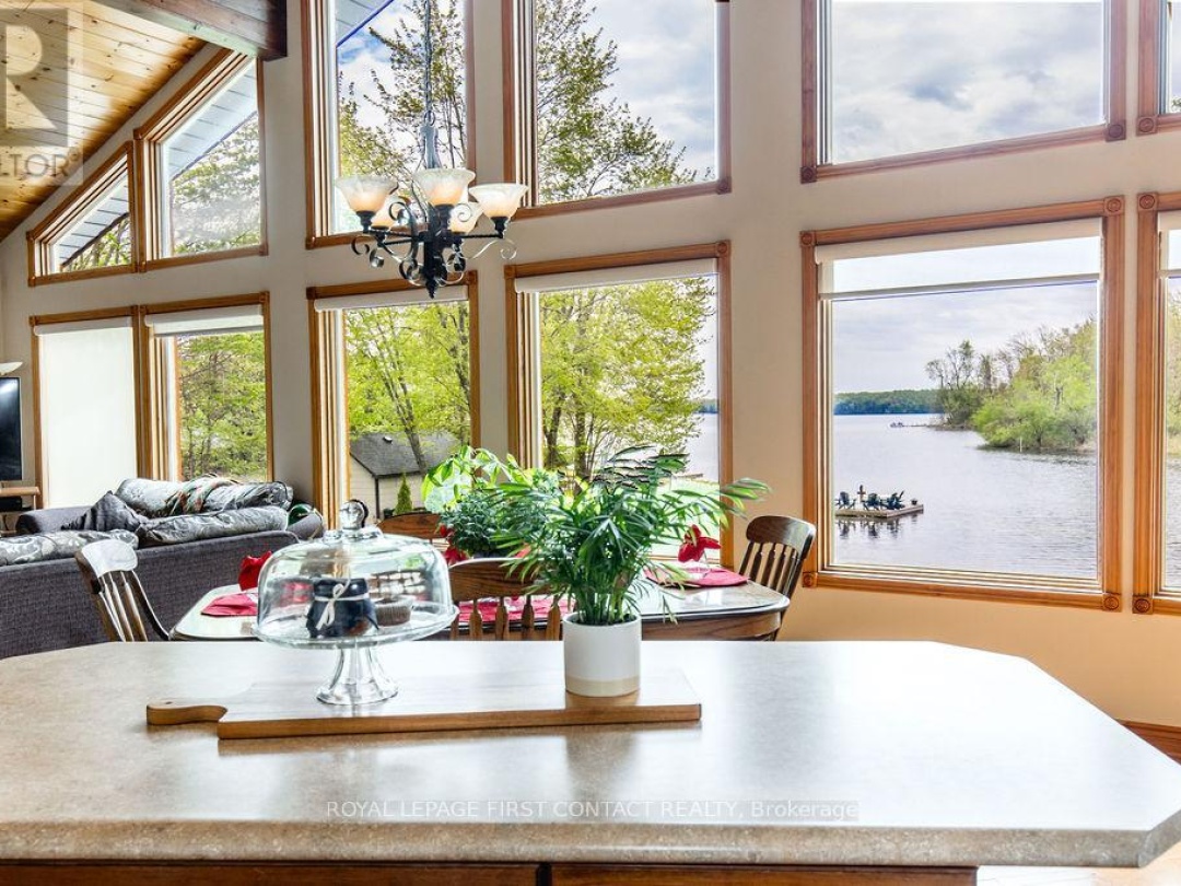 4447 ORKNEY BEACH ROAD, Lake Simcoe