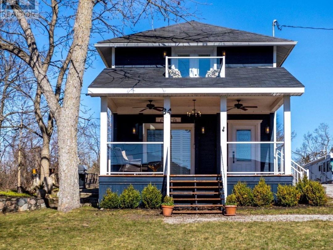 64 Front Street E, Pigeon Lake