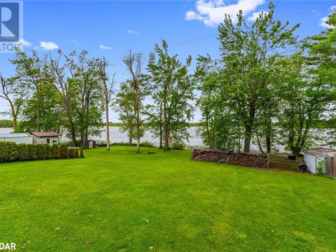 201 Avery Point Road, Dalrymple Lake