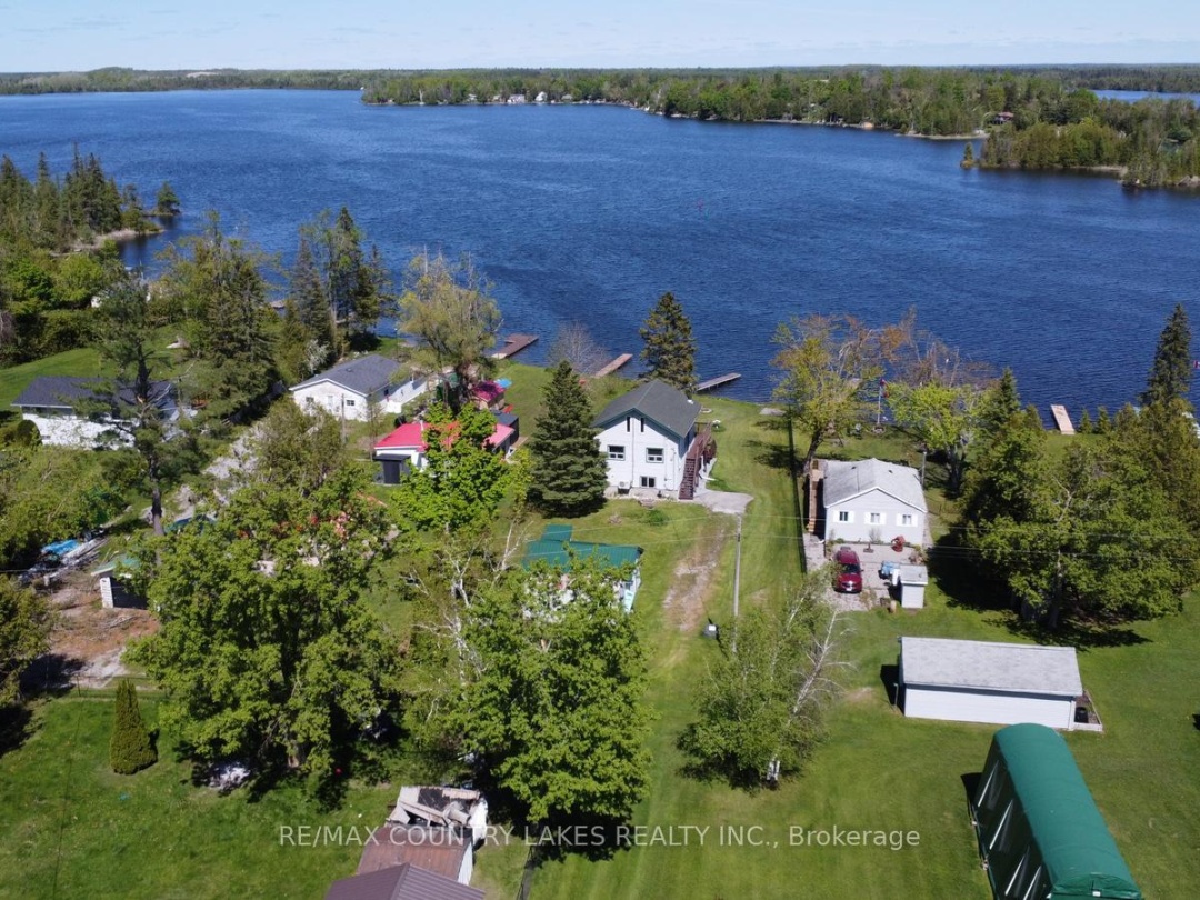 8 Saturn Lane, Mitchell Lake