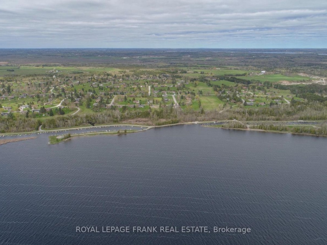 318 Forest Harbour Trail, Pigeon Lake