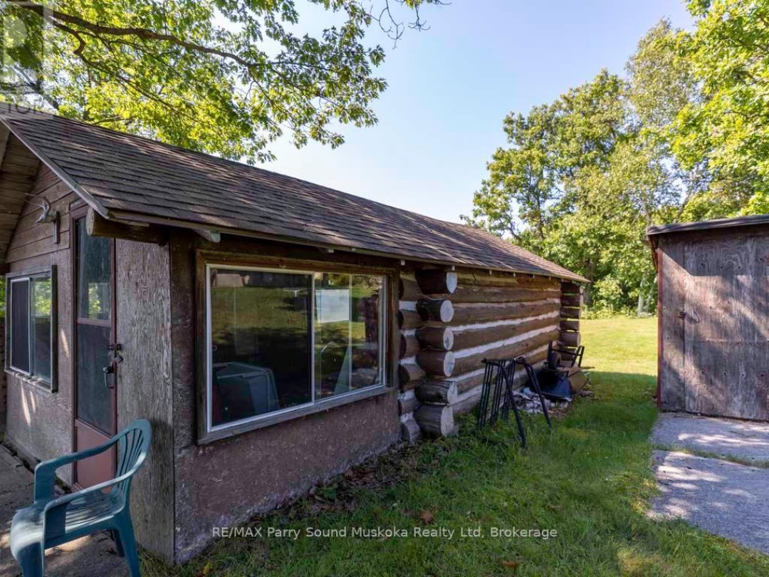 122 GREY OWL ROAD, 