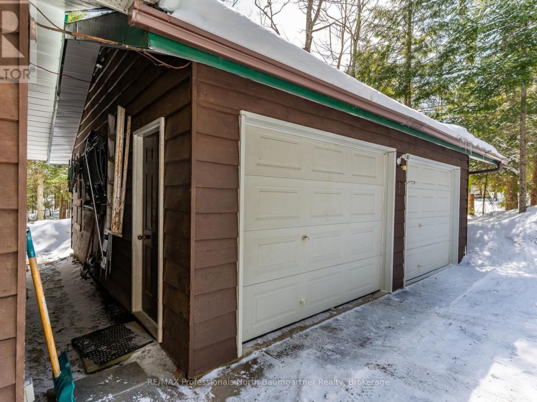 6258 Haliburton Lake Road, Haliburton Lake