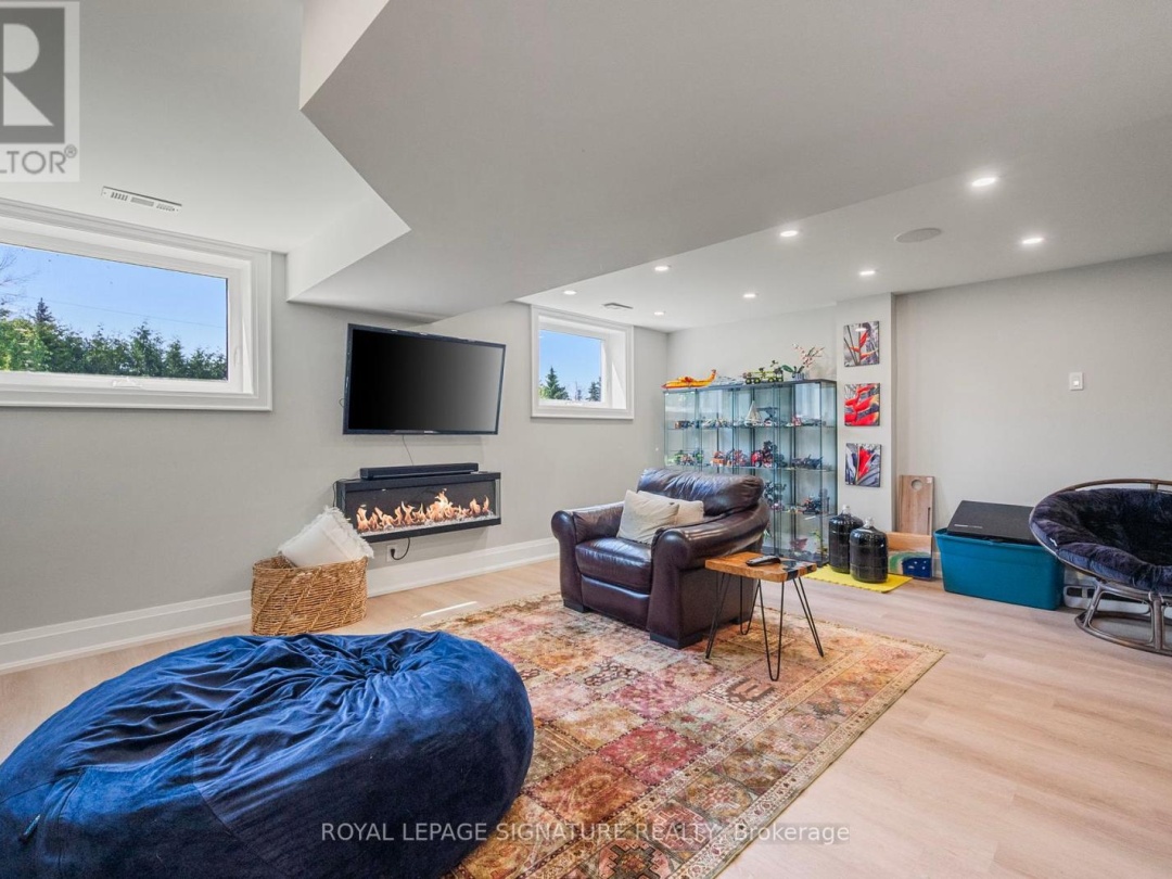 2978 SUNTRAC DRIVE, 