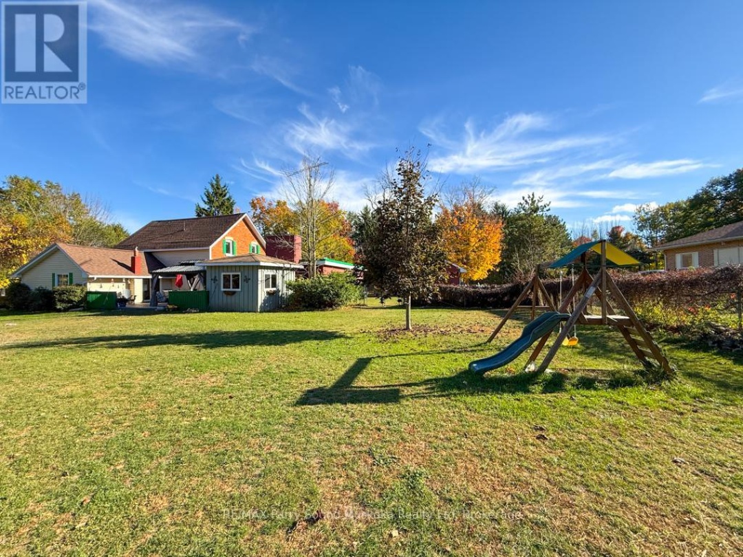 1862 DIVISION ROAD W, 