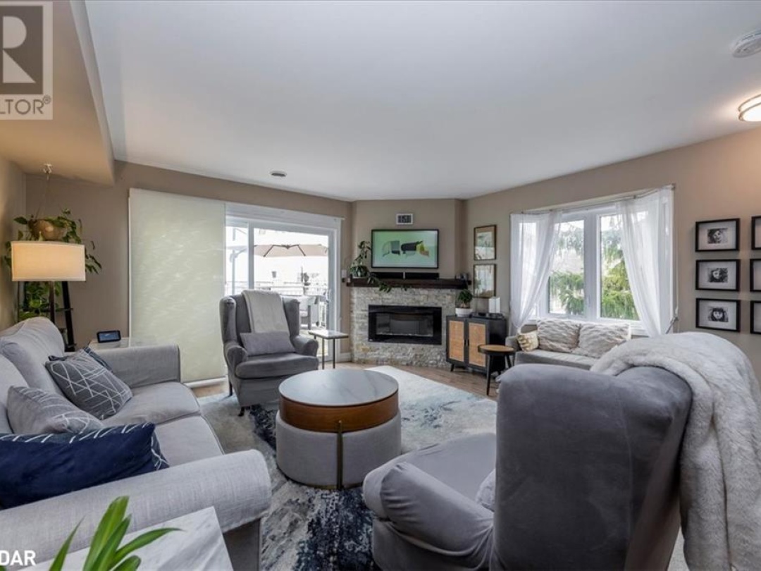 100 Laguna Pky Parkway Unit# 8, Lake Simcoe