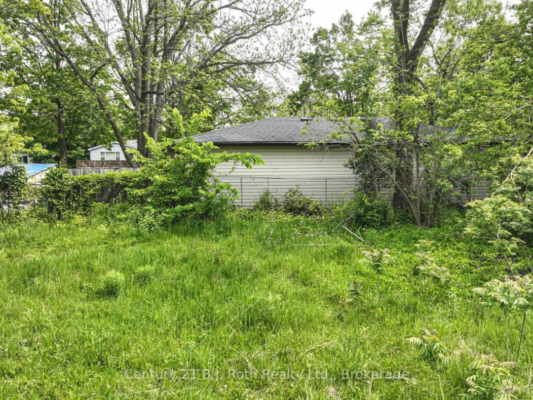 382 WEST STREET N, 