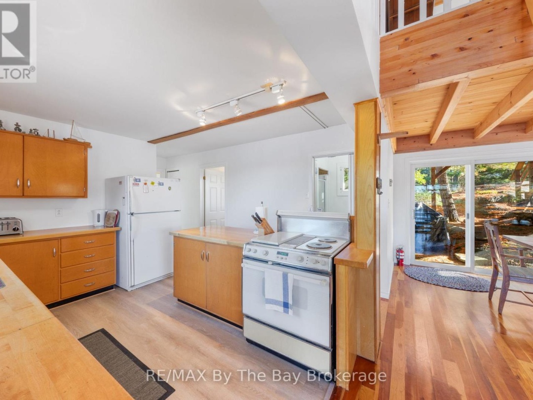 2 ISLAND 2890, Georgian Bay