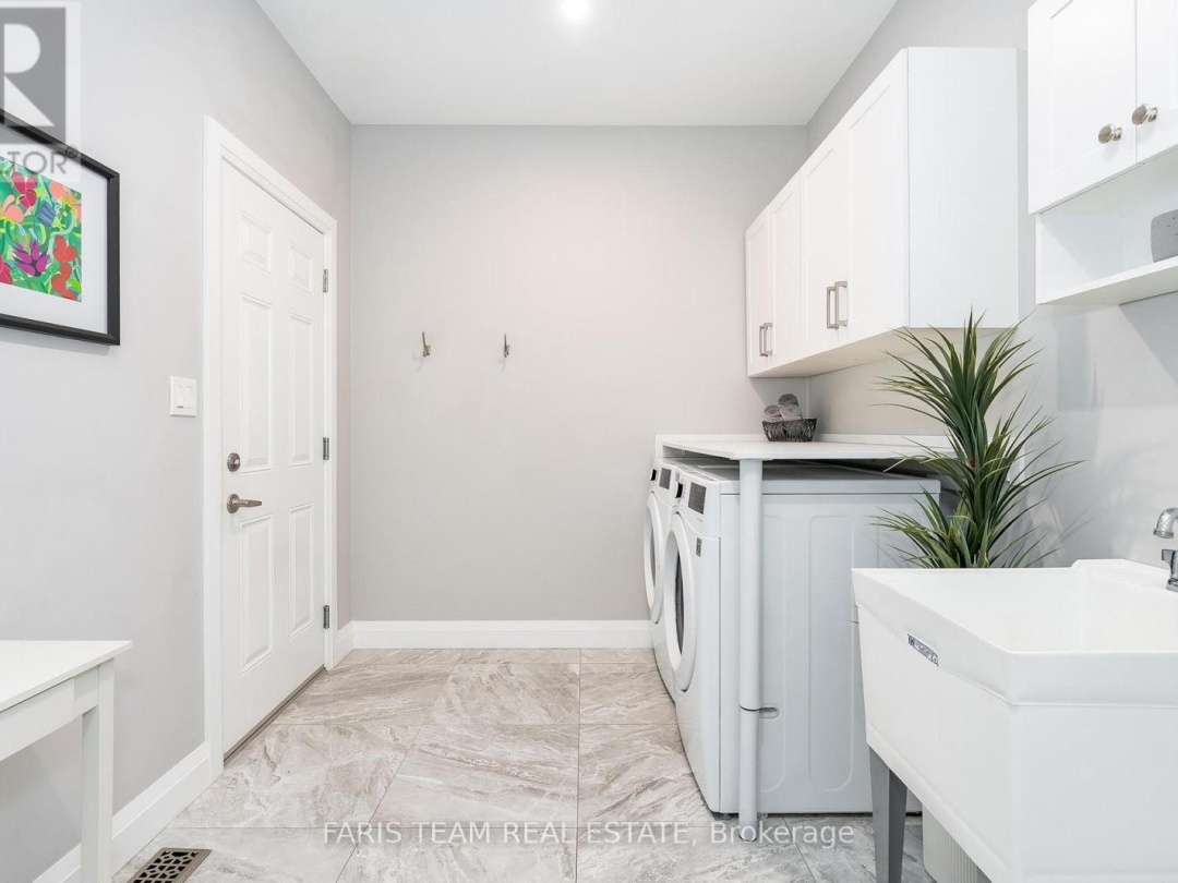 5 Breanna Boulevard, Oro-Medonte (Prices Corners)