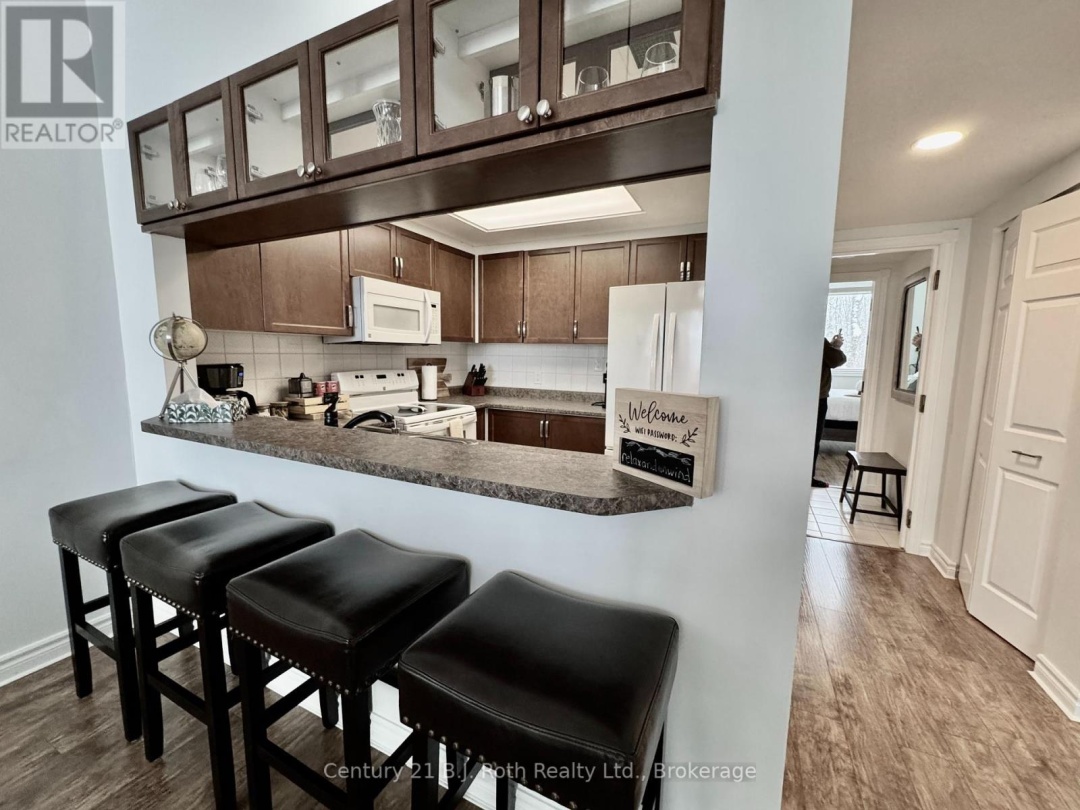 231 Hilltop Grandview Drive, Fairy Lake