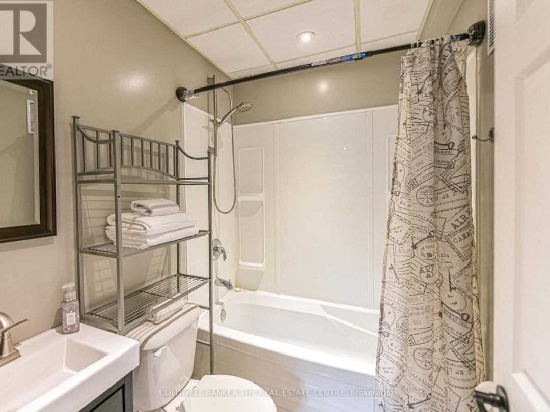 1670 FAIRGROUNDS ROAD, 