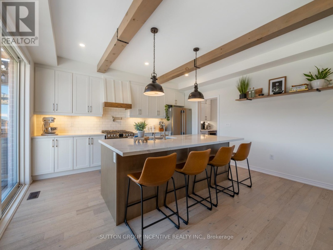 3007 Annalysse Drive, Orillia