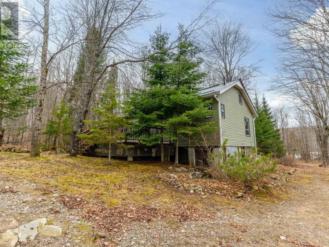 1071 Crabbe Lane, Cranberry Lake