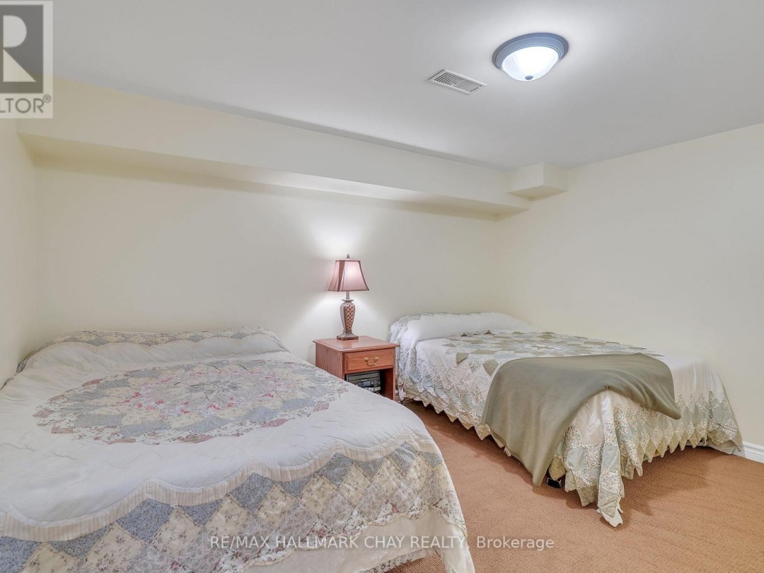 138 Lake Dalrymple Road, Dalrymple Lake