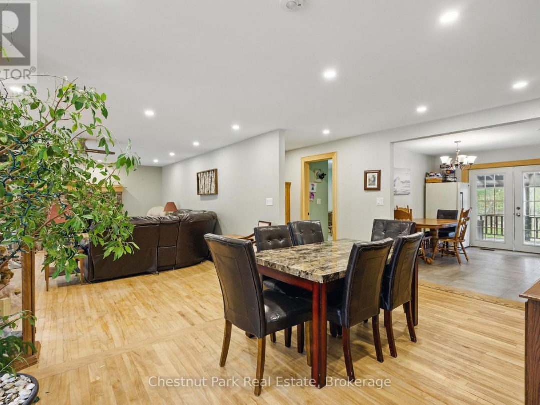 1258 RAVENSCLIFFE ROAD, 