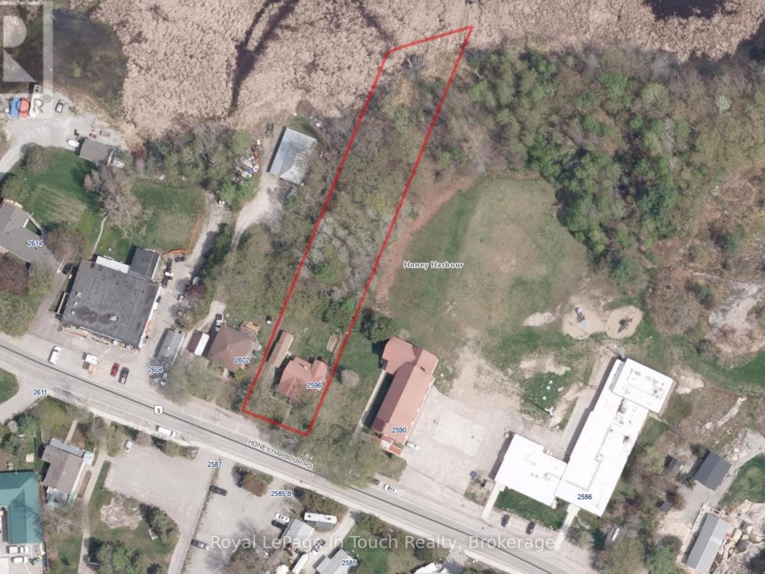 2596 HONEY HARBOUR ROAD, 