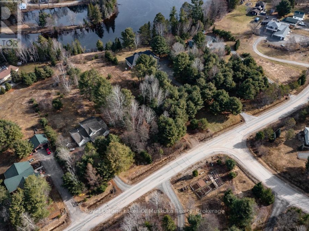 18 Shellwood Shores Avenue, Lake Muskoka