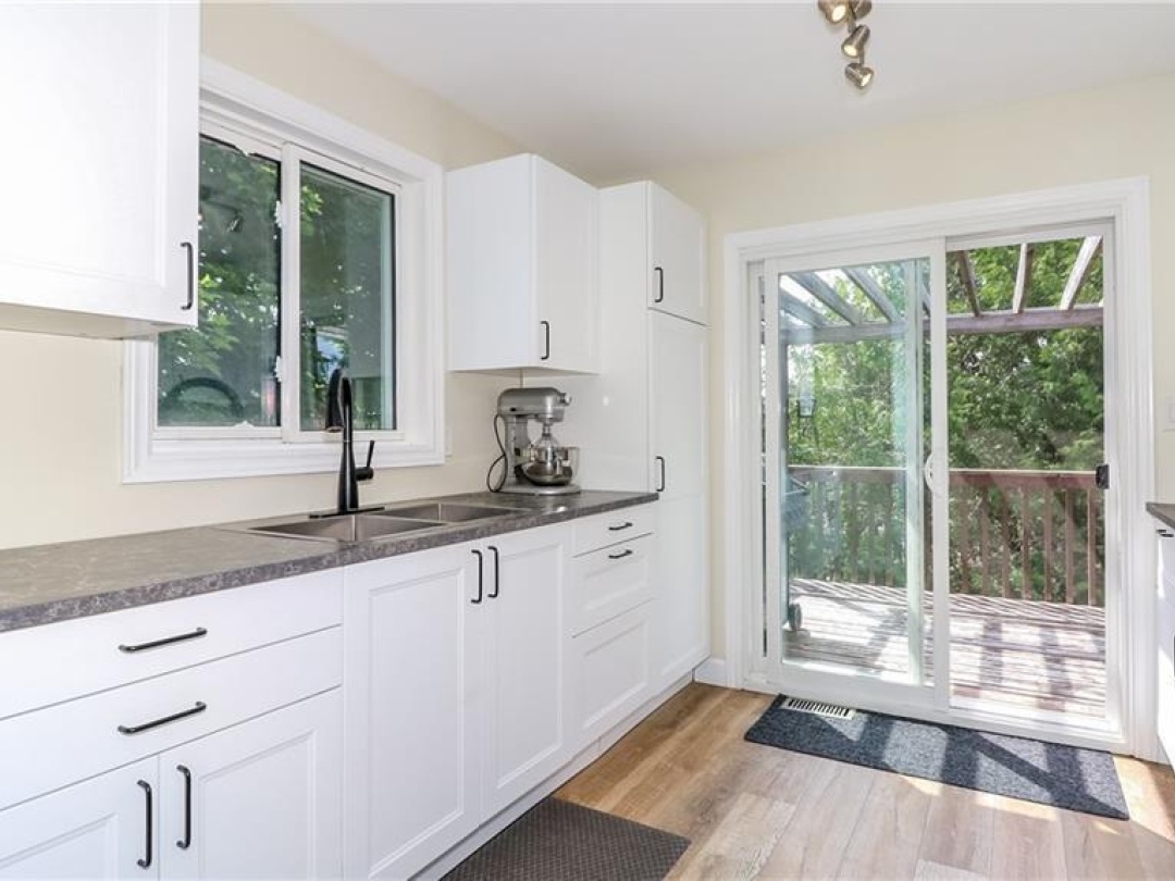 1 MARIPOSA Drive, 
