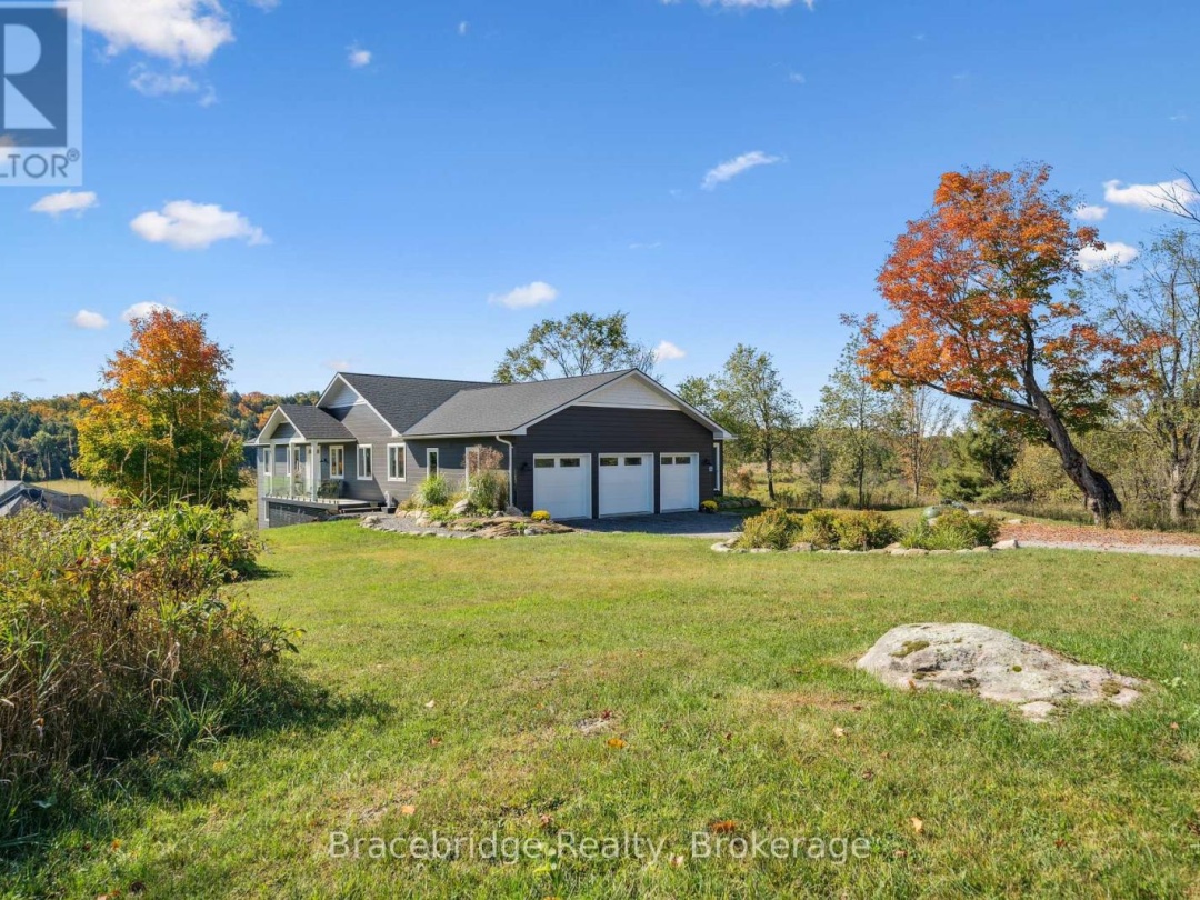 1006 STEPHENS BAY ROAD, 