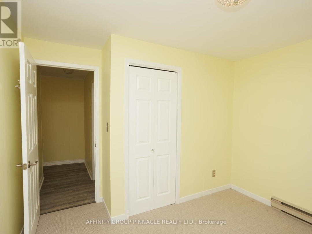 14 Oriole Road, Cameron Lake