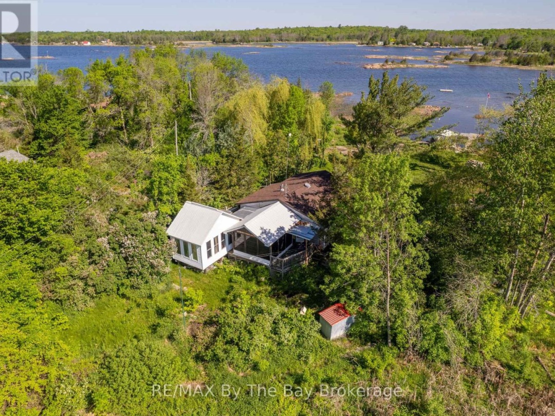 116 ISLAND 150/ BROSSEAU ISLAND, 