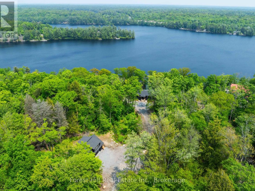 22 Long And Winding Road Road, Silver Lake