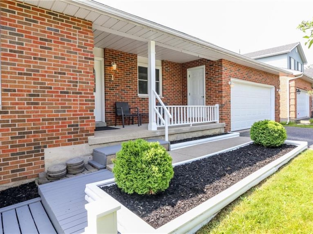 1 MARIPOSA Drive, 