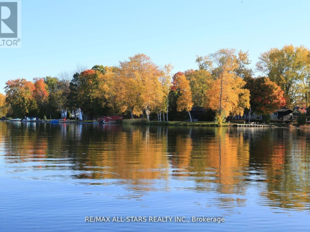 122 Fenelon Drive, Sturgeon Lake