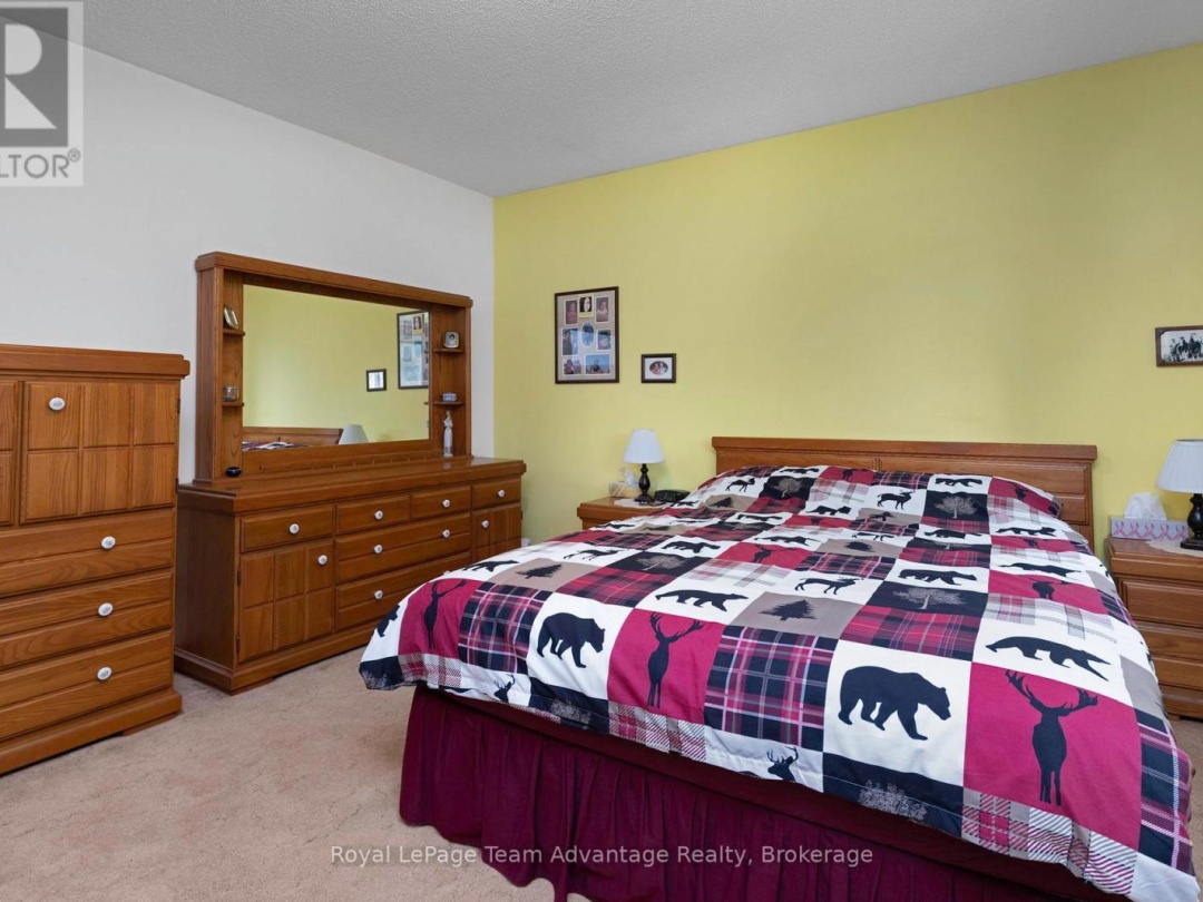 142 Broadbent Road, Manitouwabing Lake