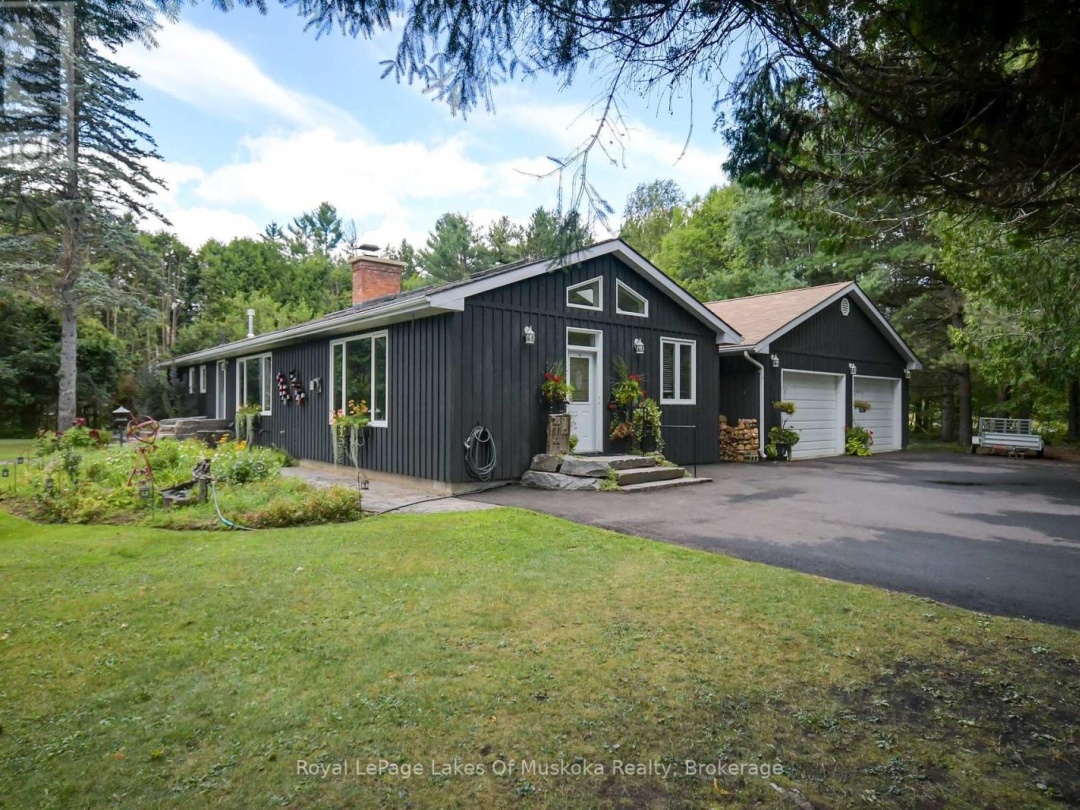 2 LESLIE DRIVE W, 