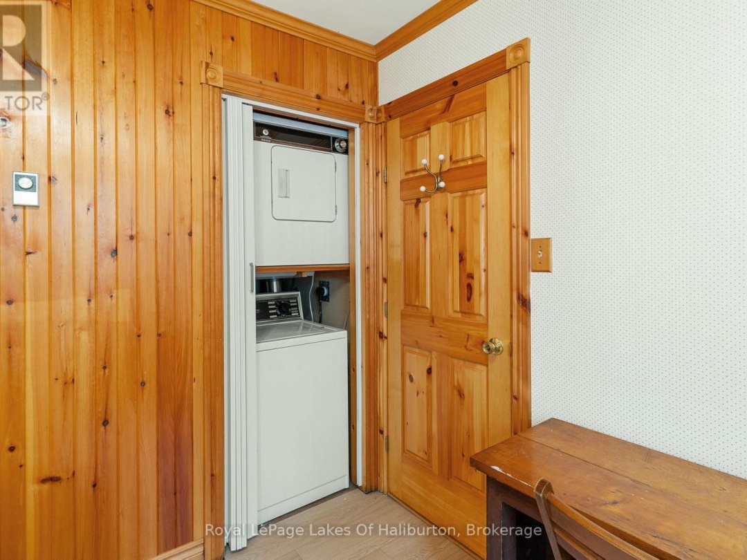 1248 Portage Road, Portage Lake