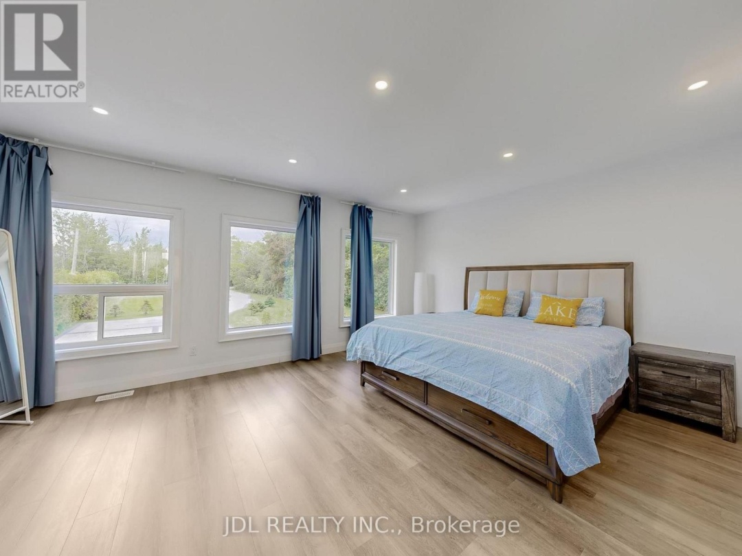 25220 Maple Beach Road, Lake Simcoe