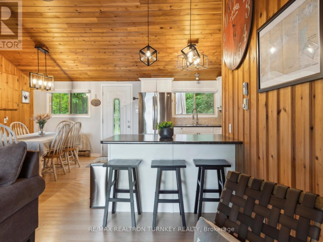 310 Northern Avenue, Big Bald Lake