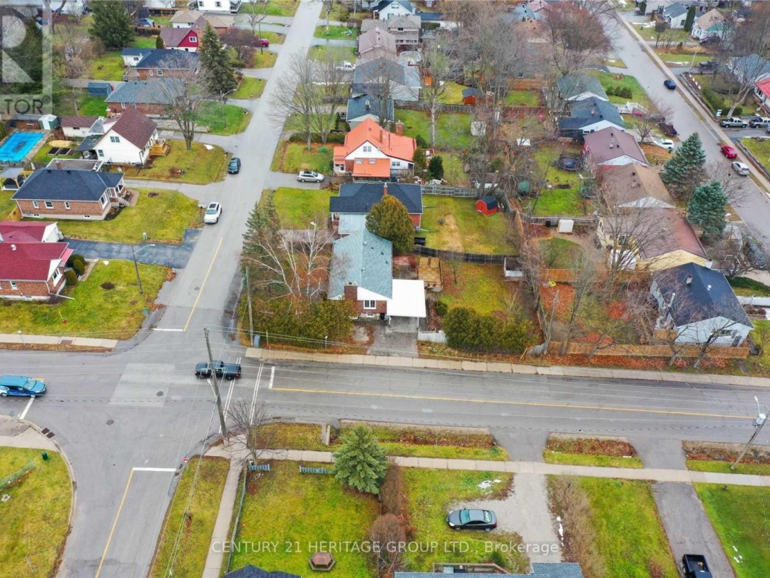 36 ARGYLE AVENUE, Orillia