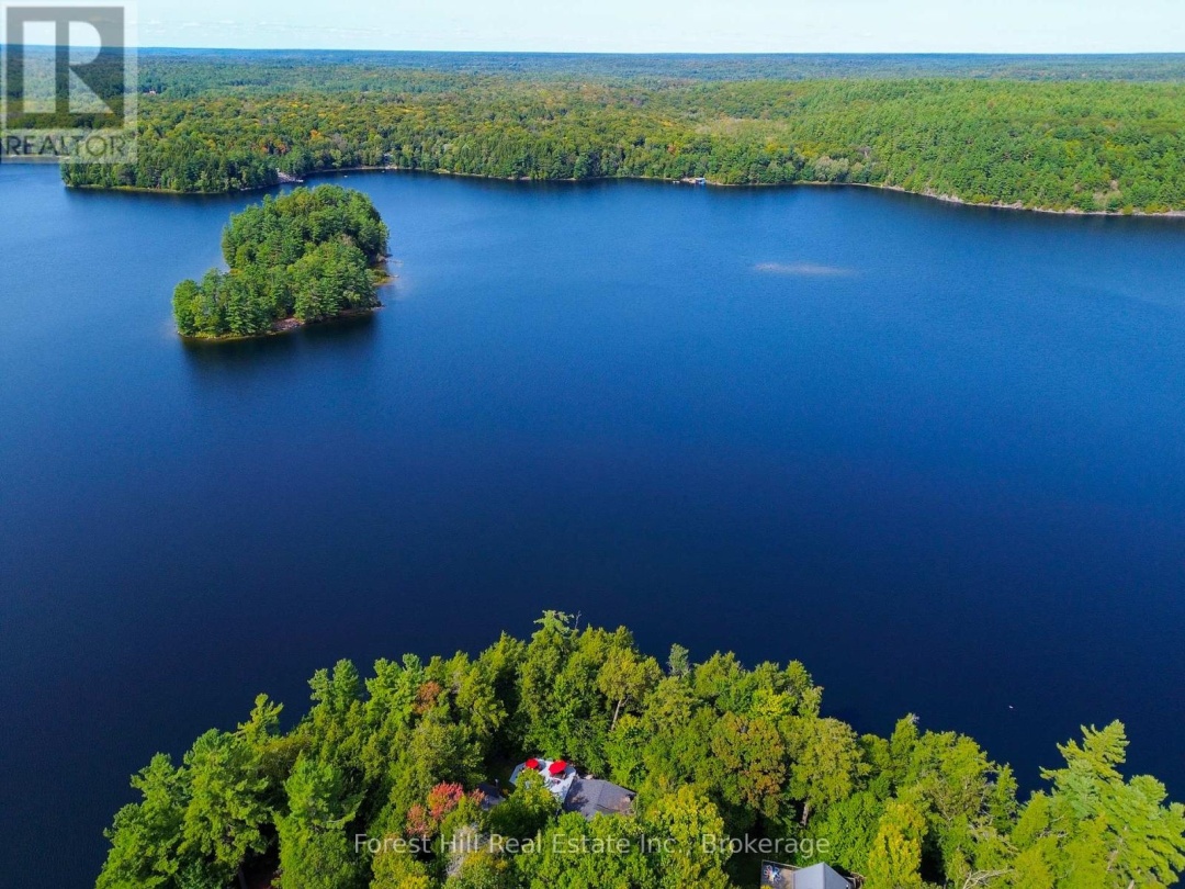 21 LAKEVIEW CRESCENT, 