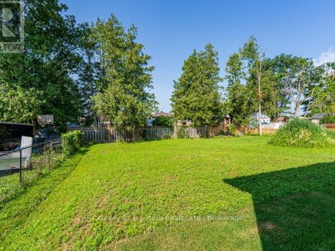 3382 AZCONA AVENUE, 