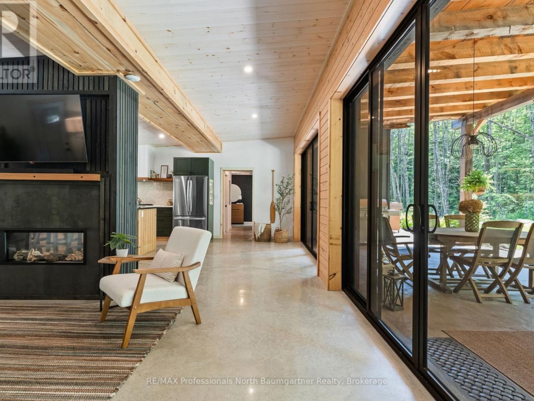 1592 BUCKSLIDE ROAD, 