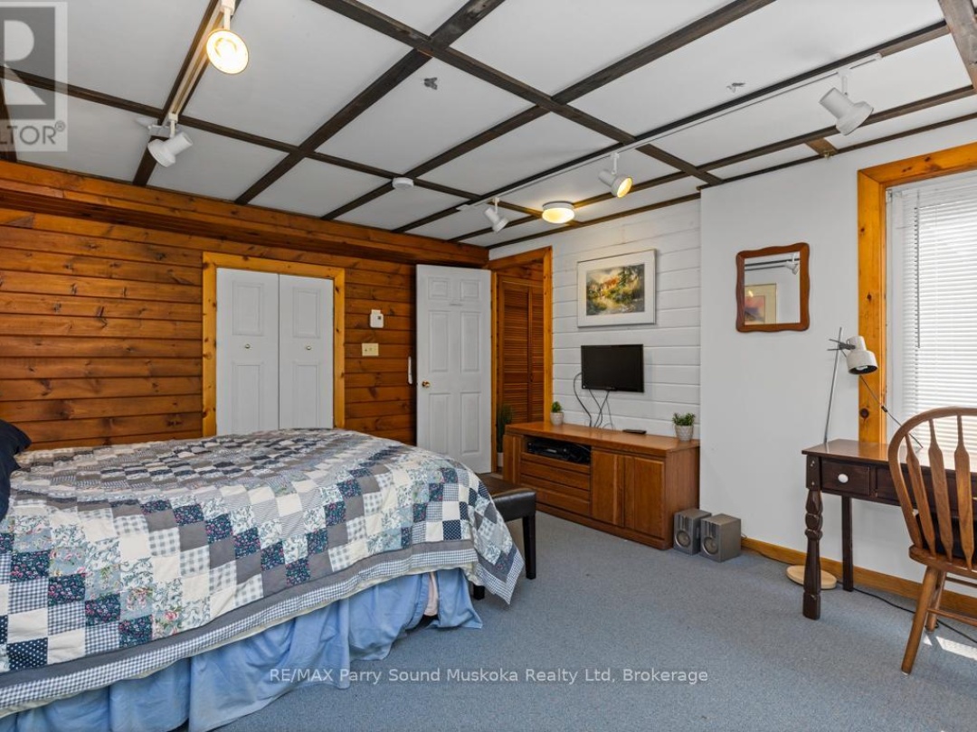 49 Bayshore Drive, Clear Lake