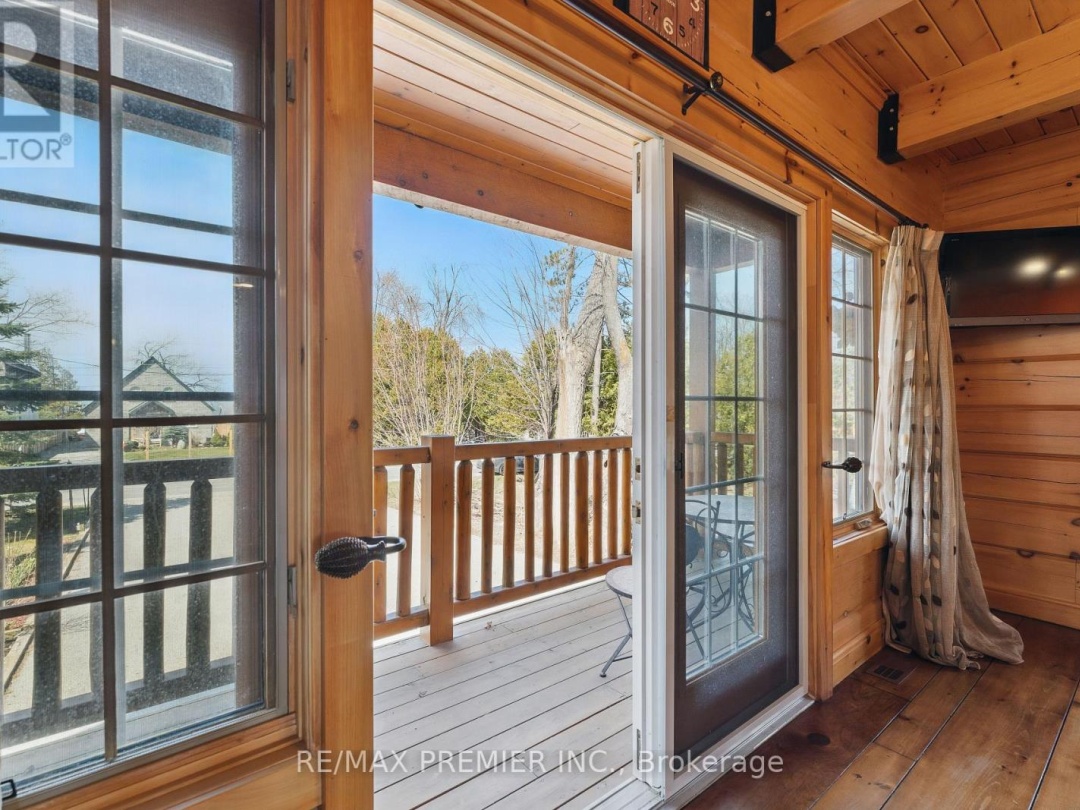 2441 LAKESHORE DRIVE, 