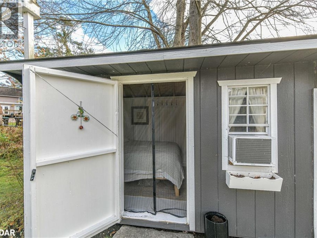 8222 COUNTY RD 169 Road, 