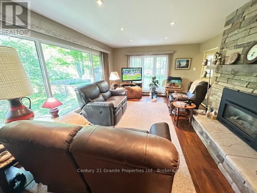 45 Isabella Street, Parry Sound