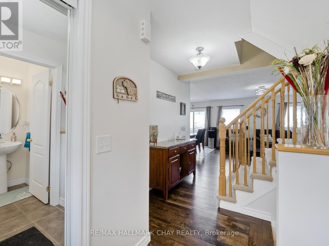 5 800 West Ridge Boulevard, Orillia