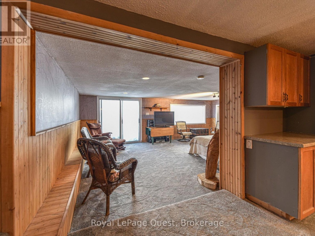 3012 MOYNES ROAD, Severn Lake