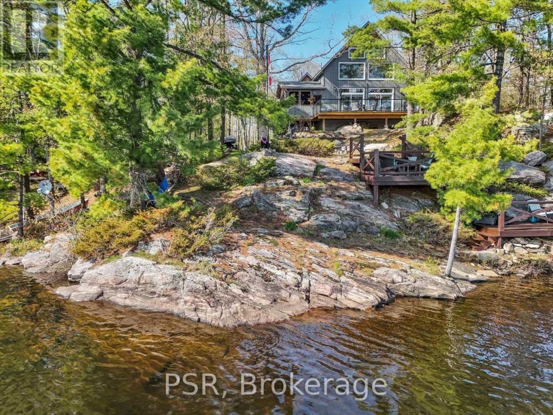 1028 Marshall Drive, Pine Lake