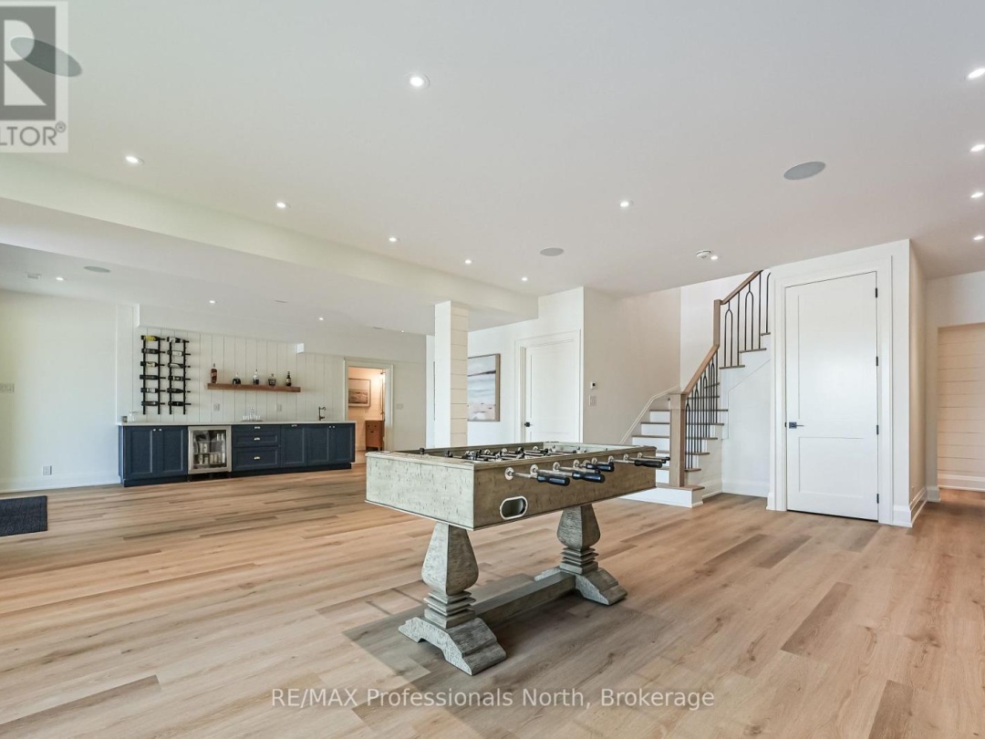 1015 TREASURE DRIVE, 