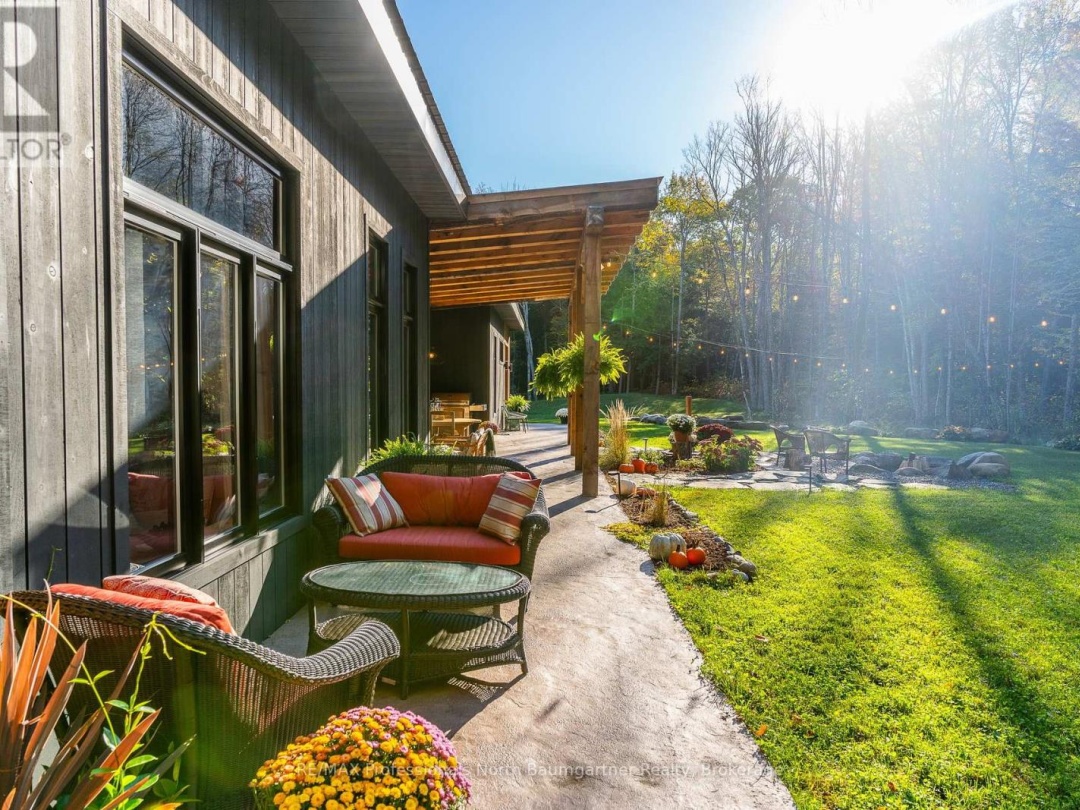 1592 BUCKSLIDE ROAD, 